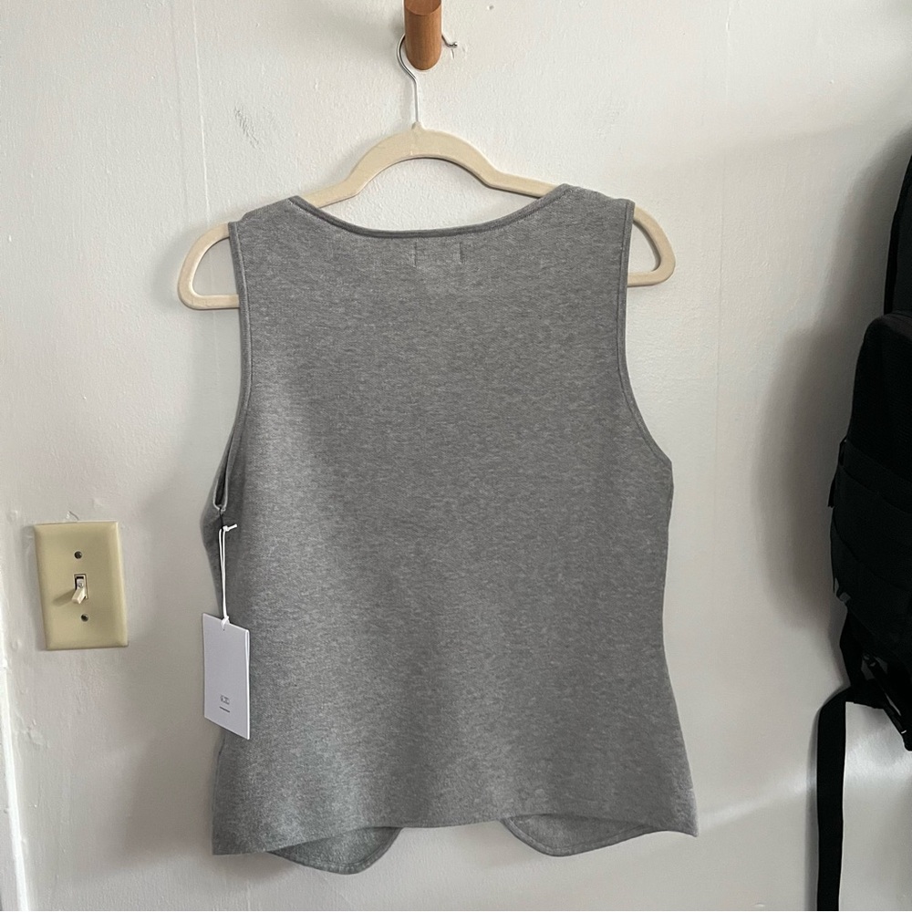 Song of Style NWT Gray Vest Top Preppy Old Money Quiet Luxury - Picture 4 of 7